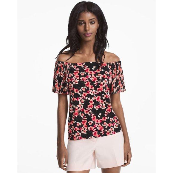 WHBM Off-Shoulder Floral Pleated Sleeve Top sz S - Picture 10 of 12